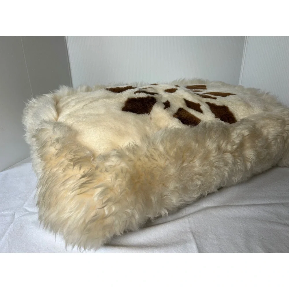 Vintage Plush Throw Pillow Cream Brown‎ Snowflake Shaggy Faux Fur Accent Pillow